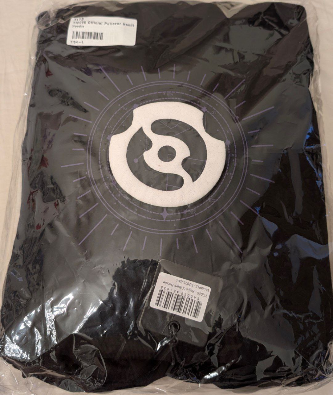 Спустя почти пол года приехало худи с Инта